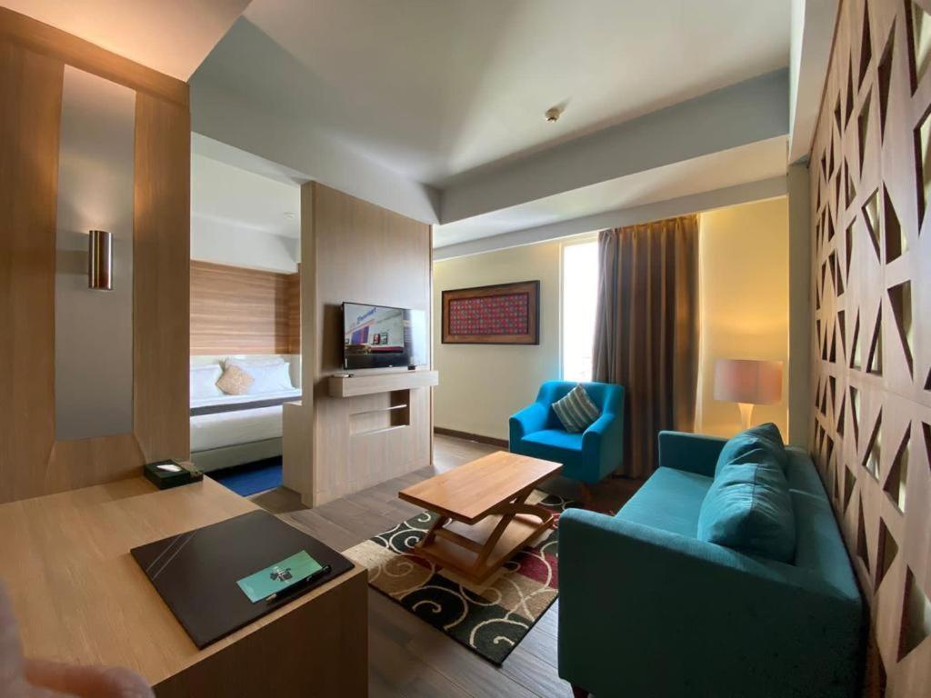 Khas Hotel Pekalongan Exterior photo